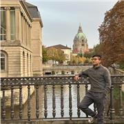 Spanisch unterrichten. Ich komme ursprünglich aus Ecuador. Ich bin Arzt von Beruf und lerne zurzeit Deutsch